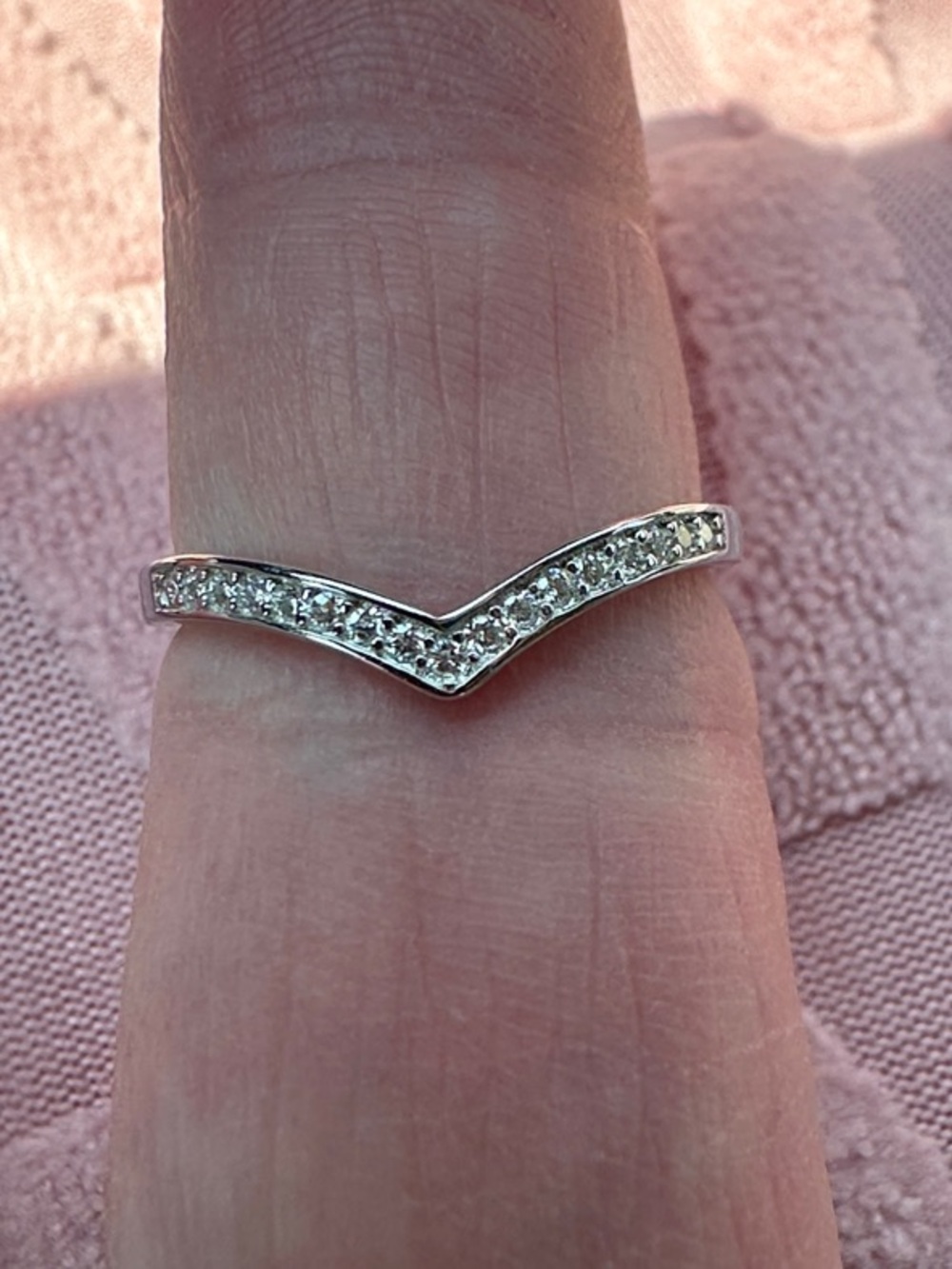 NWT S925 Sterling Silver V-Shape Chevron Wedding Ring size 7